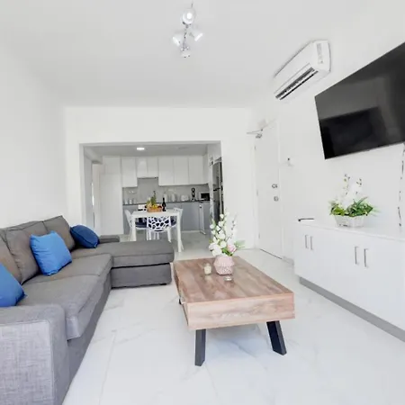 Lejlighed Myhome Delux, 3 Bedroom With Pool Ayia Napa