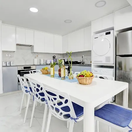 Apartament Myhome Delux, 3 Bedroom With Pool