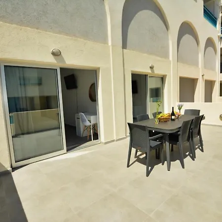 Myhome Delux, 3 Bedroom With Pool Appartement Ayía Nápa