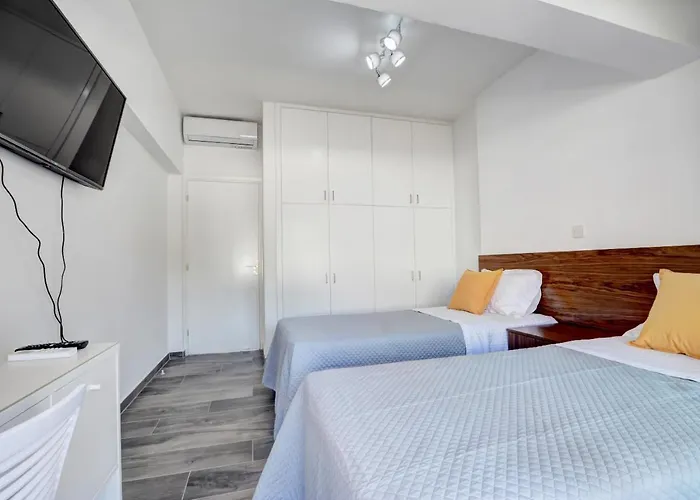 Myhome Delux, 3 Bedroom With Pool Апартаменты