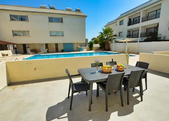 Myhome Delux, 3 Bedroom With Pool Апартаменты *