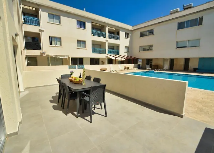 Myhome Delux, 3 Bedroom With Pool Апартаменты *