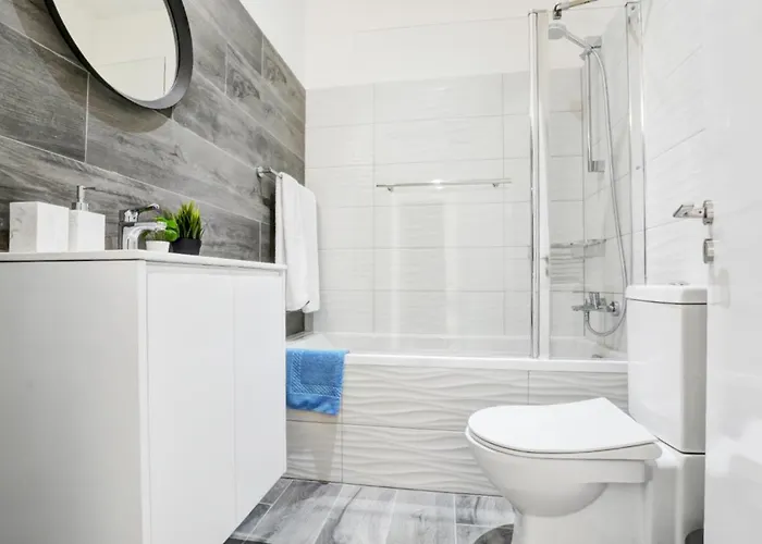 Myhome Delux, 3 Bedroom With Pool Апартаменты Айя-Напа