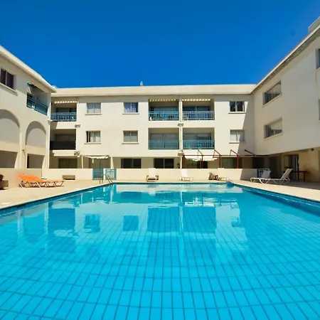 아파트 Myhome Delux, 3 Bedroom With Pool